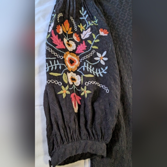 Long Light Cardigan by Daytrip Black Textured. Size M. - Picture 5 of 12